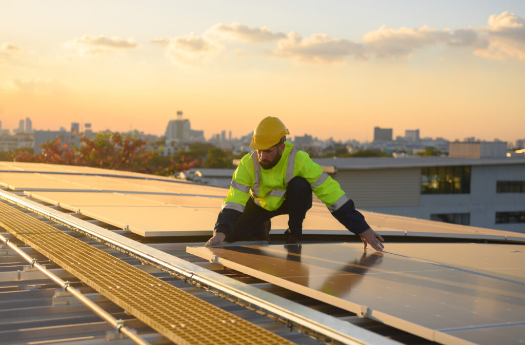 saules elektrinė verslui